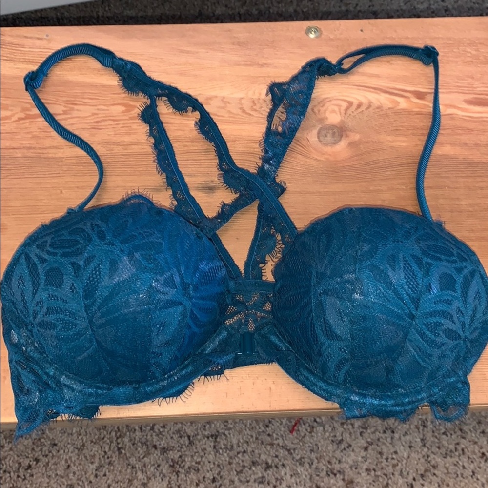 VS pink brellet